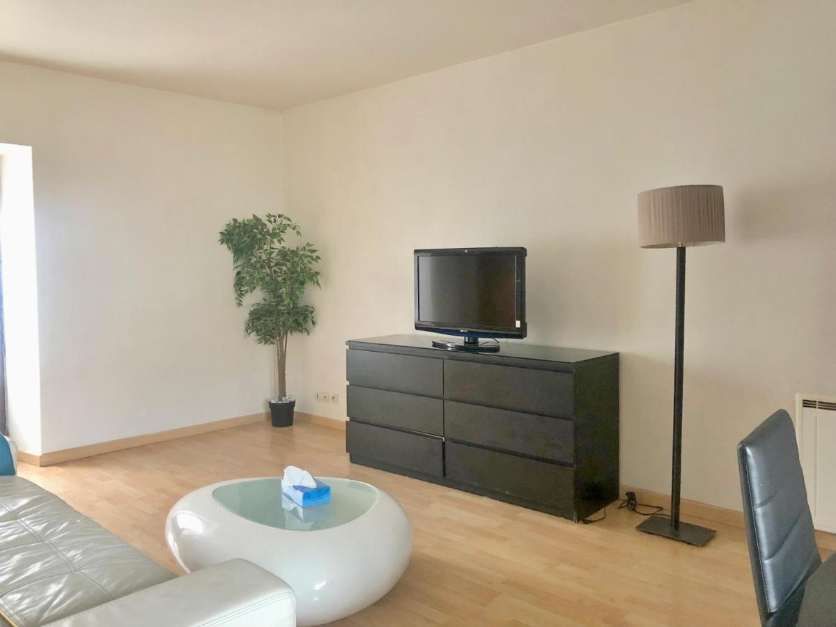 Duplex 2 Chambres 4 Personnes - Bourg De サクレー エクステリア 写真