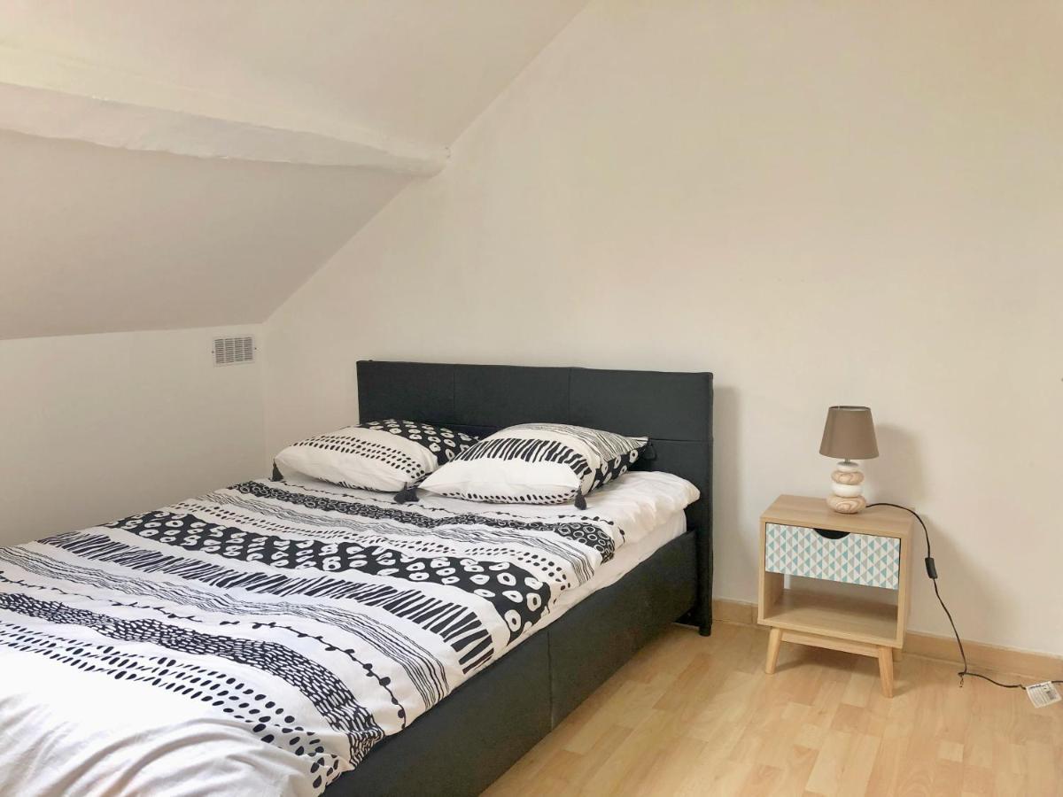 Duplex 2 Chambres 4 Personnes - Bourg De サクレー エクステリア 写真